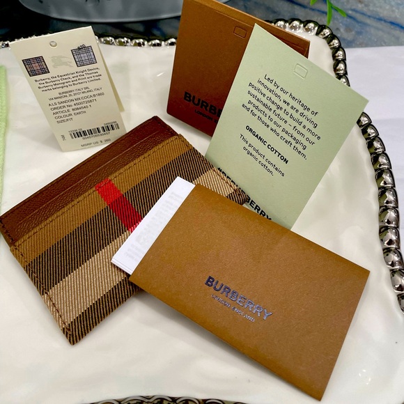 BURBERRY Sandon Canvas Check Slim Card Case NWT! - Picture 15 of 16